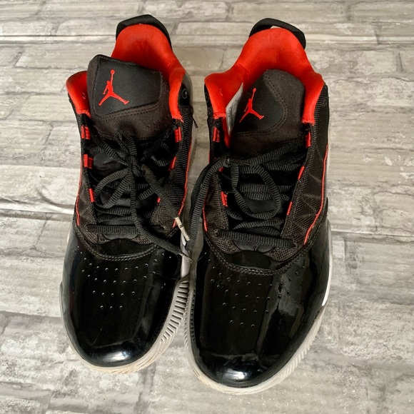 JORDAN: STAY LOYAL “BRED” MEN’S SNEAKERS - Picture 13 of 13